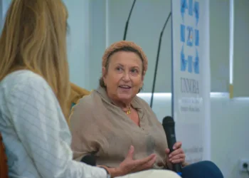 Delia Enria: «Hay que explicarle a la sociedad por qué es importante hacer ciencia»