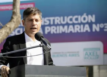 Kicillof: «Sin la vivienda, sin la escuela, sin el laburo, no hay libertad posible»