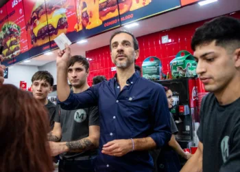 Abrió Mostaza, local de comidas rápidas