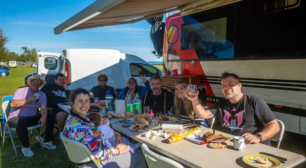 Turistas y vecinos disfrutaron del Parque Natural Laguna de Gómez