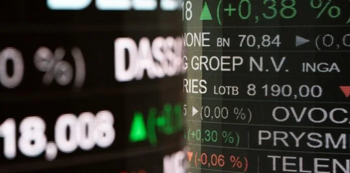 Alivio financiero: bajaron el riesgo país y el blue, y el Central volvió a sumar reservas