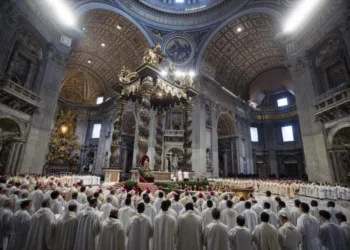 El Papa presente en la homilía de la Misa Crismal: pidió “que la Palabra se haga realidad y las acciones hablen”