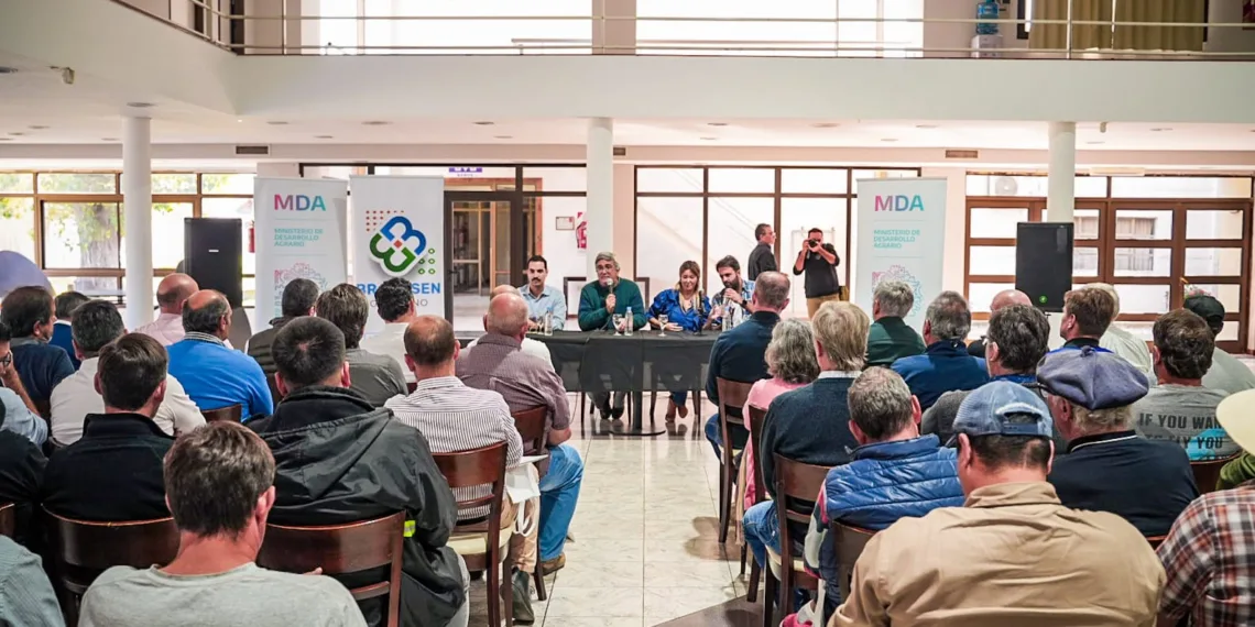 Rodríguez: «El camino rural es el  primer kilómetro que se recorre»