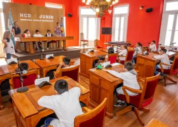 Vuelven las visitas al Palacio Municipal con guías de turismo