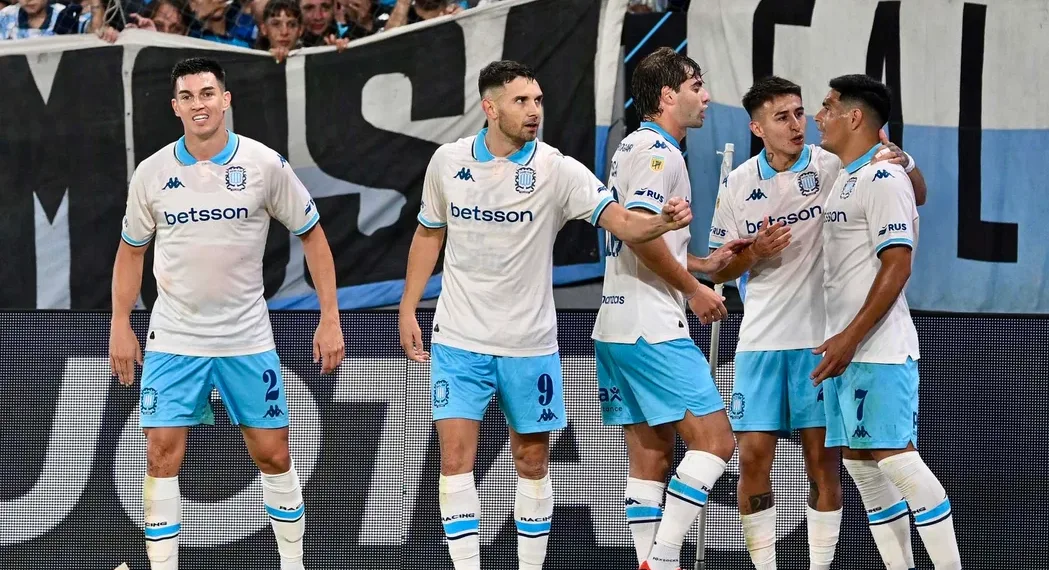 Racing le ganó a Banfield por 4 a 1 y está a un punto de la clasificación