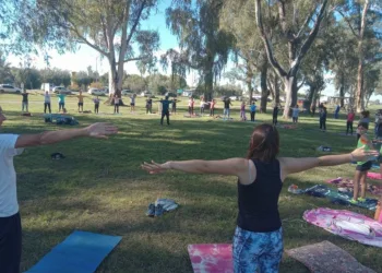 “Junín se mueve”: yoga y caminata en el Parque Borchex
