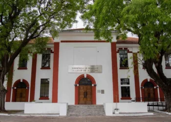 El Gobierno degradó la Secretaría de Derechos Humanos a Subsecretaría y anunció recortes del 30% del personal