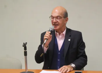 Lusardi: “Es la tercera vez que se avanza en contra de los  colegios profesionales desde que se reinstauró la democracia”