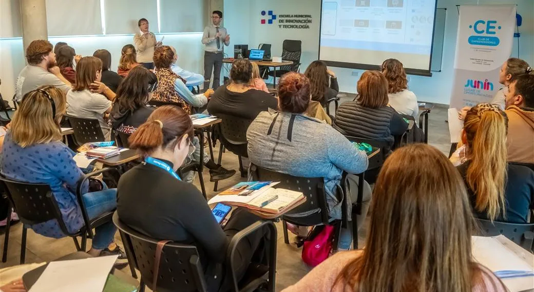 Se realizó una charla sobre “Inclusión financiera y plataforma de cobro”