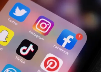 Redes, odio y política: la emoción como nuevo régimen de verdad