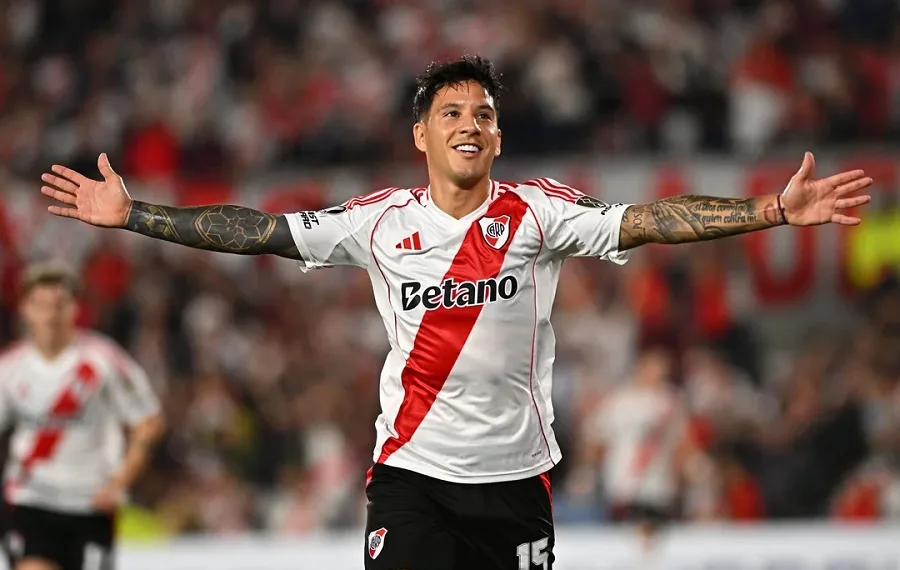 River goleó y clasificó a octavos de la Copa Libertadores