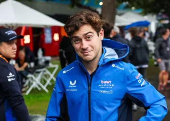 Colapinto habló antes de su debut en Alpine: “Representar a Argentina es algo único”