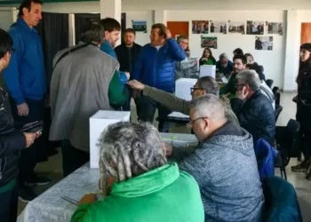 Elecciones en Sarmiento: los socios definen el futuro del club