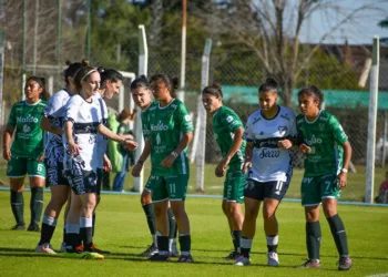 Sarmiento quiere su primer triunfo