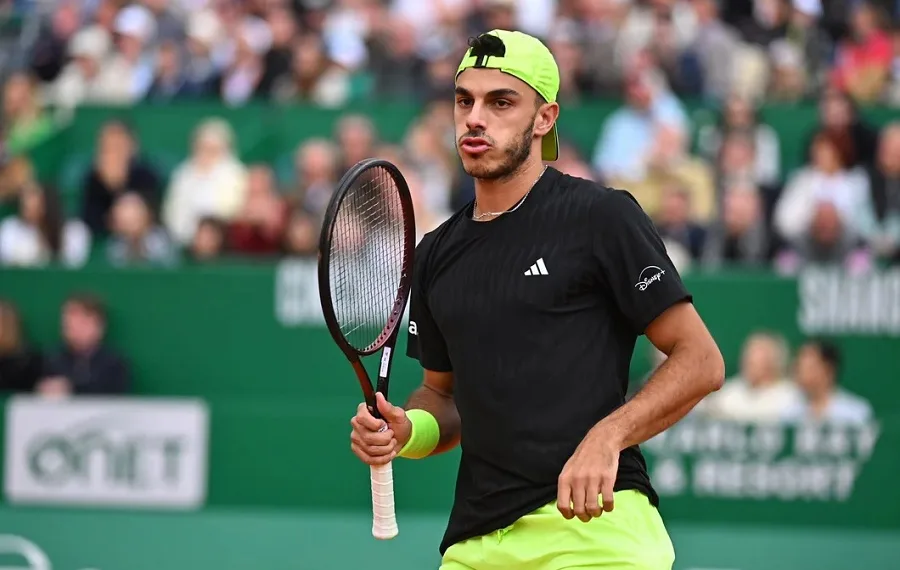 Cerúndulo avanzó a los octavos de final del Masters 1000 de Roma