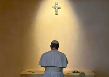 El Papa llamó a silenciar las armas en el mundo y  se propuso como mediador para lograr la paz