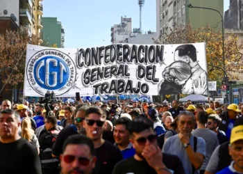 La CGT presentó un amparo contra el decreto del Gobierno que limita las huelgas