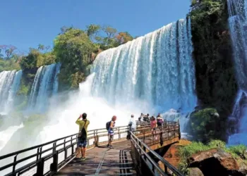 El fin de semana largo movilizó a más de un millón de turistas en todo el país
