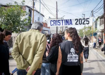 Máximo Kirchner y La Cámpora anticipan la candidatura y tensan la relación con Kicillof