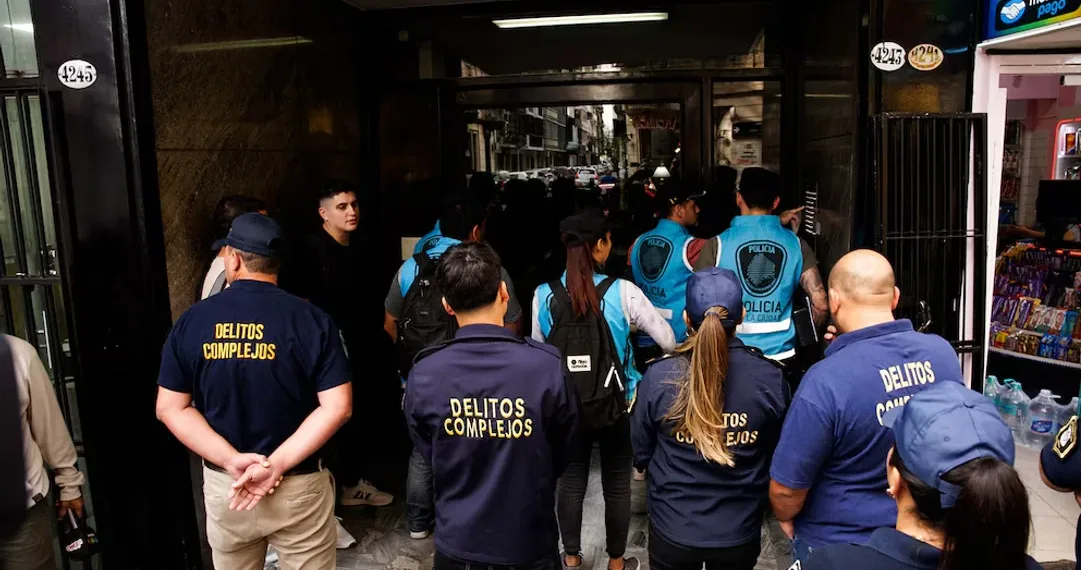 Allanaron a Medidom, que se encargó de la internación domiciliaria de Maradona
