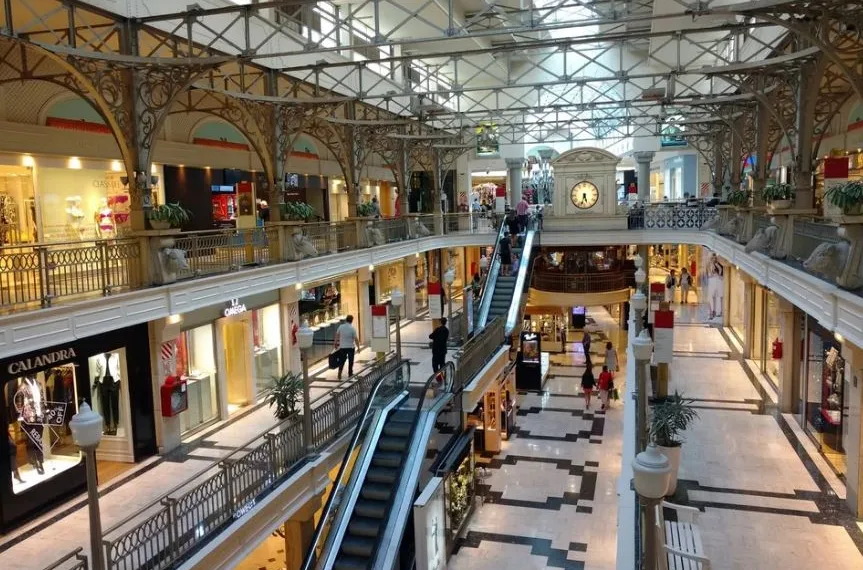 Los shoppings desafían al Hot Sale con fuertes descuentos