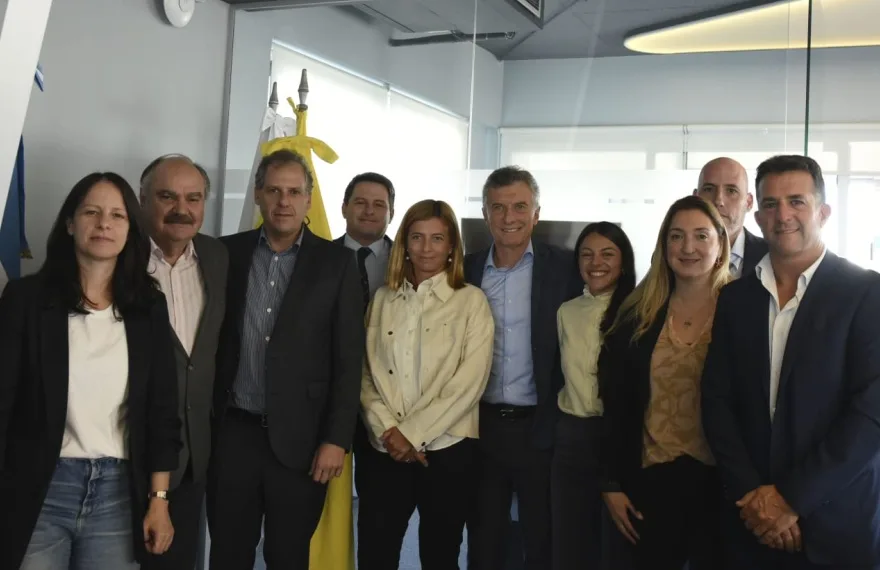 Yamila Alonso, entre los senadores PRO que se reunieron con Macri esta semana