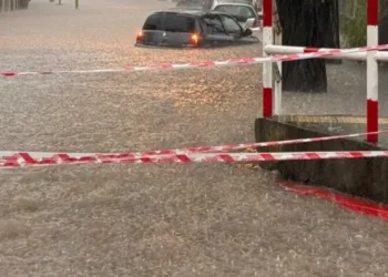 Defensa Civil emite alerta crítica: «No transitar» en el norte y oeste bonaerense por el temporal