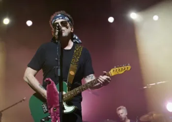 Calamaro, abucheado en Cali: defendió la tauromaquia, se enojó con el público y dejó el escenario