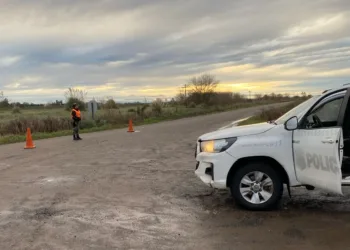 Nueve de Julio: restringen la circulación en caminos y efectúan exhaustivos controles
