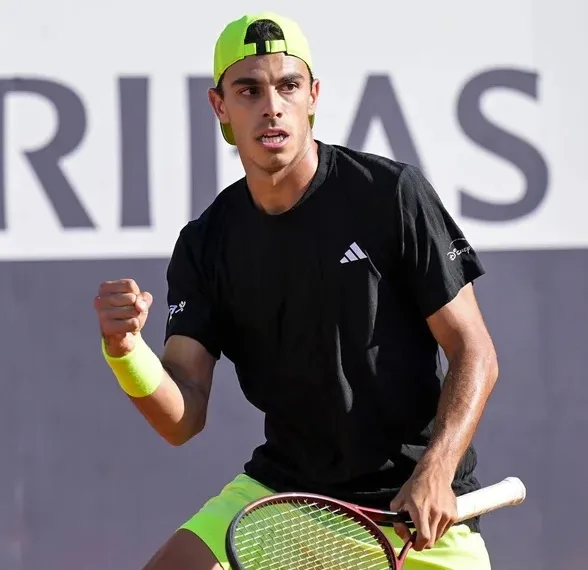 Oscura jornada para los argentinos: Cerúndolo, Etcheverry, Baez y Ugo Carabelli eliminados del Roland Garros