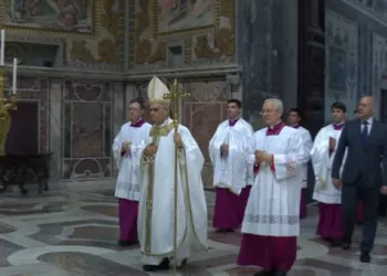 El papa León XIV preside su primera misa desde la Capilla Sixtina