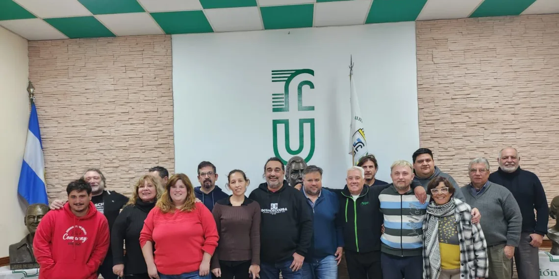 El movimiento Derecho al Futuro Junín se moviliza para el lanzamiento de Kicillof