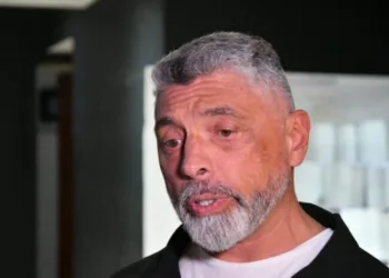 Un concejal libertario de Bahía Blanca rechazó el veto de Milei a la emergencia y luego fue amenazado