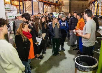Estudiantes de CABA recorrieron empresas del parque industrial de Junín