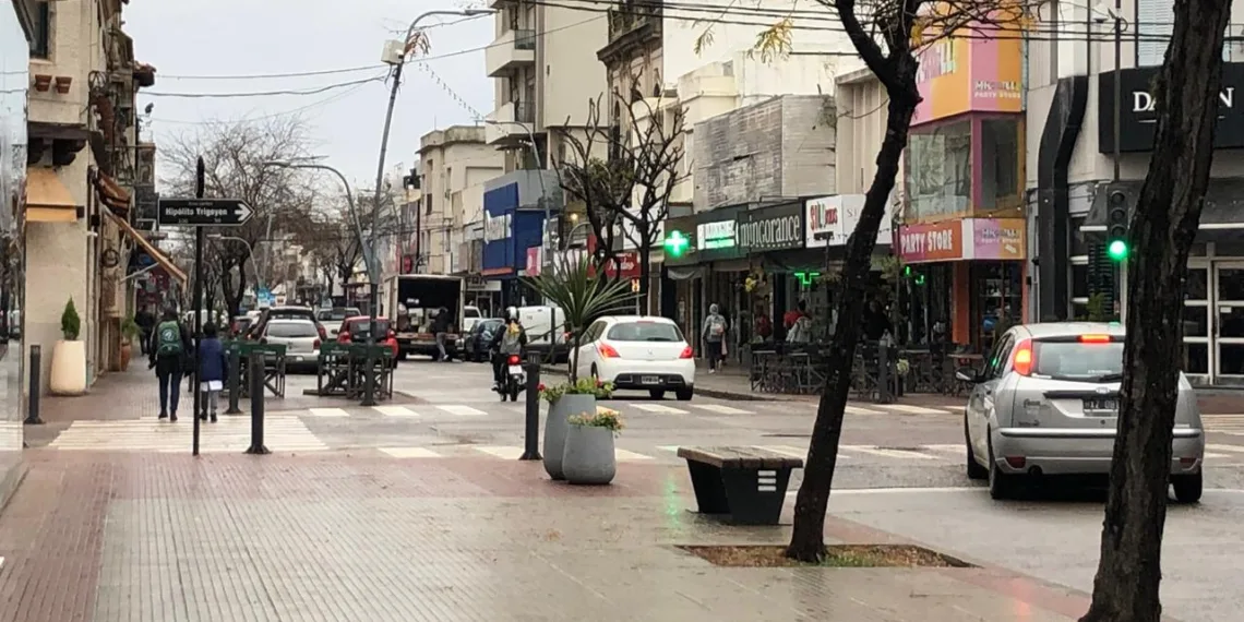 Comerciantes afirman que “a la gente la plata no le alcanza”