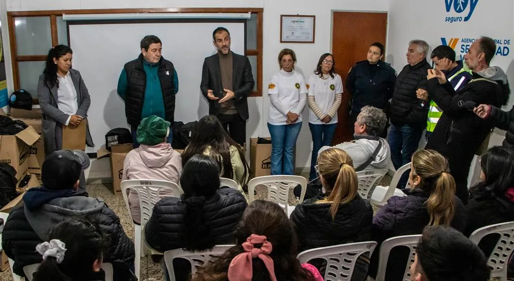 Seguridad vial: 300 cascos entregados por el municipio