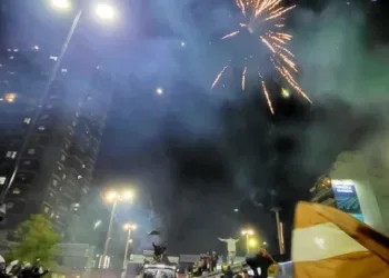 La impresionante caravana de Platense en Saavedra luego de salir campeón del Torneo Apertura