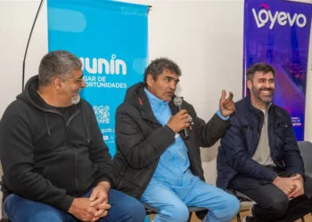 Emotiva charla de Jorge «Locomotora» Castro