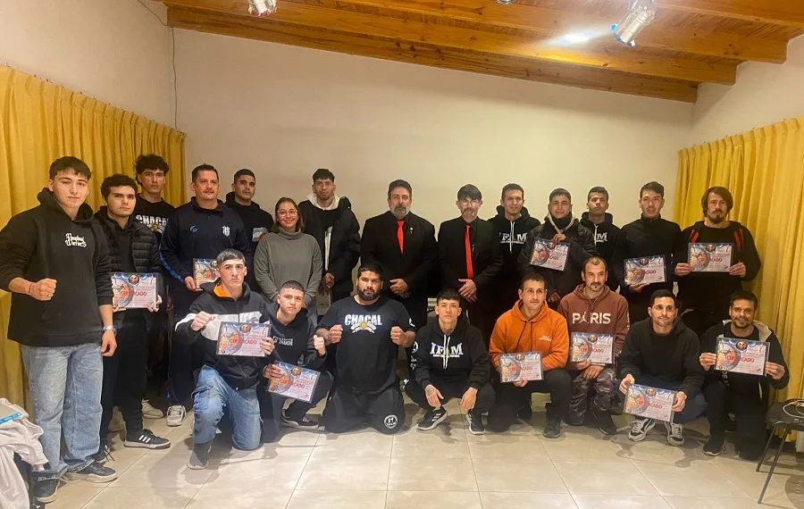 Kick Boxing regional: exitosa capacitación de autoridades de ring en Junín