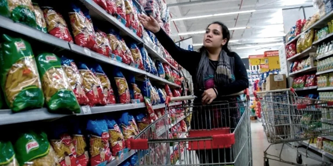 ¿Cuánto necesita una familia para superar la pobreza?