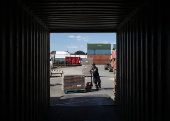 El empleo formal sigue estancado y perdió 200.000 puestos desde noviembre de 2023