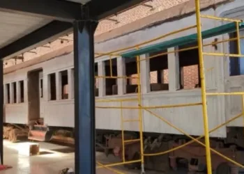 Pergamino: restauran un coche ferroviario de madera, una pieza única que data de entre 1913 y 1915