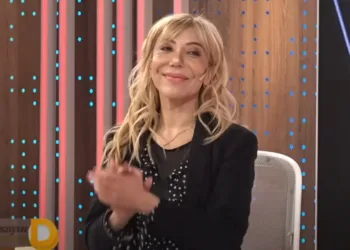 Javier Milei le envió un audio cantando «Dame fuego» de Sandro a Rosmery