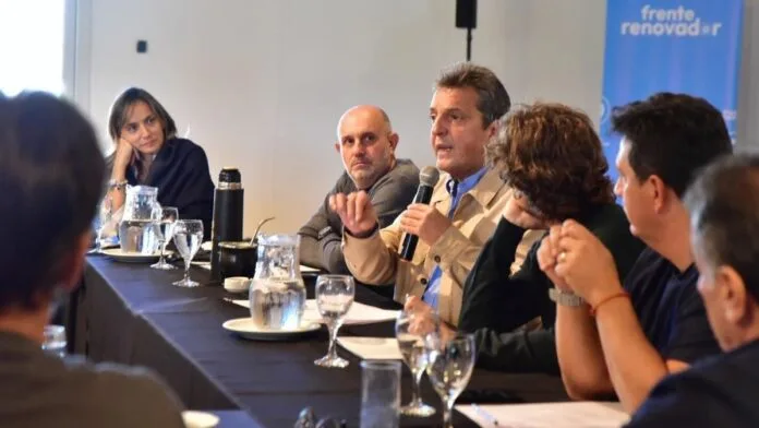 Massa reunió al Frente Renovador: mensaje para La Cámpora y gesto para Kicillof