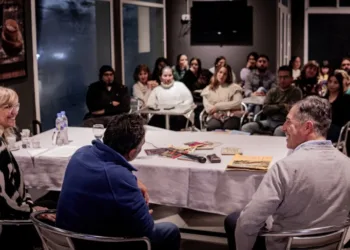 Lanzaron una Red de Bibliotecas Móviles  bajo el lema “leer también es encontrarnos”
