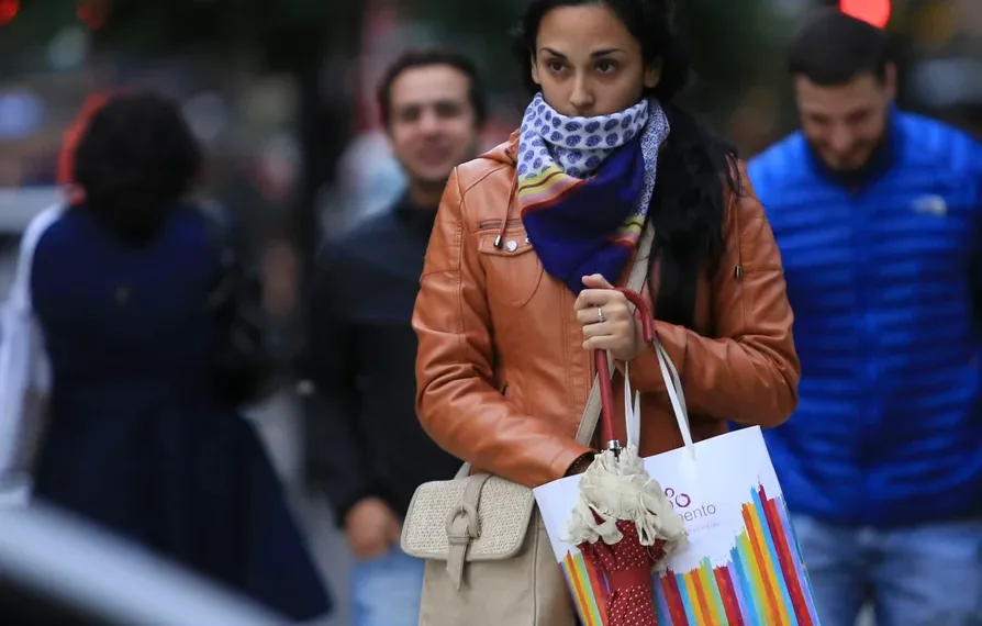 Salud: consejos para cuidar la piel durante la ola polar