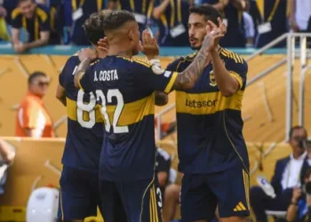 Boca abrió el Mundial de Clubes con un empate por 2-2 ante el Benfica