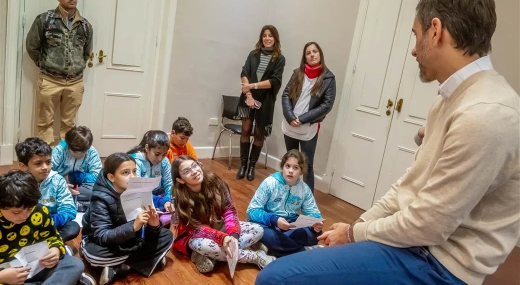 Estudiantes de la Escuela N°29 visitaron el Palacio Municipal en una nueva jornada educativa y turística