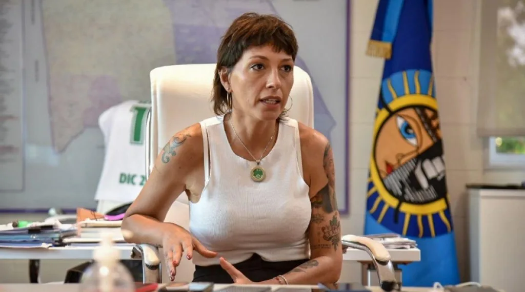 Mayra Mendoza acusó de “cagones y mafiosos” a quienes quieren a Cristina Kirchner presa