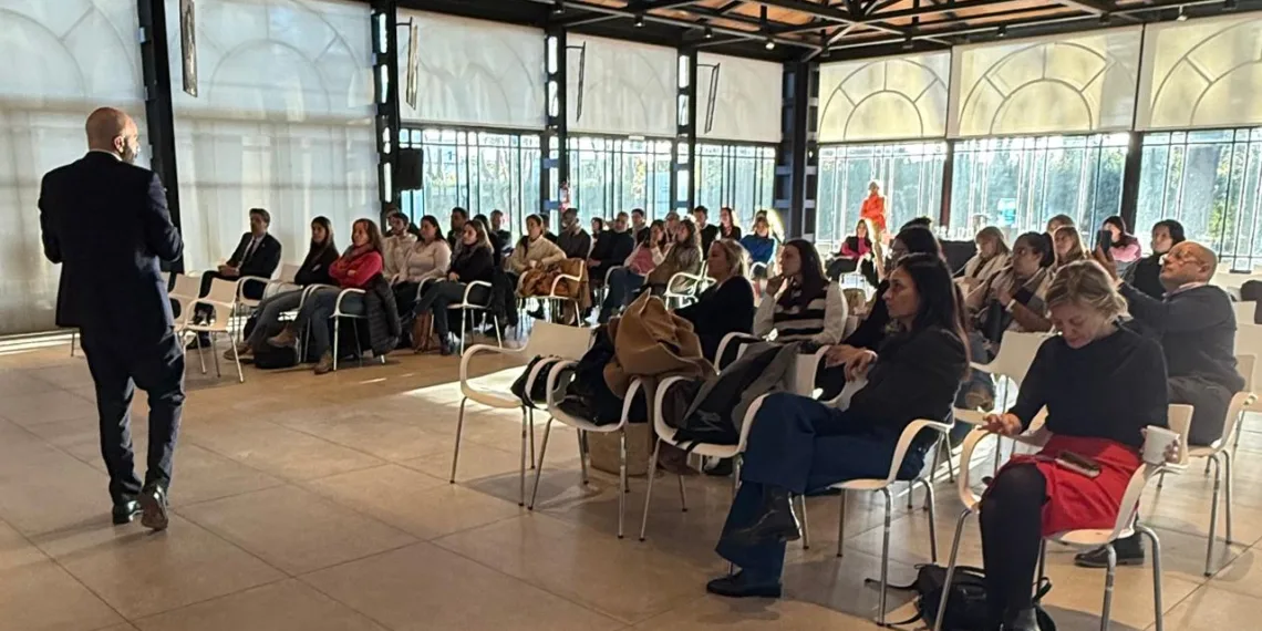 Nuevo Encuentro Académico en la UNNOBA: reflexión sobre los conflictos contemporáneos en materia de alimentos y relaciones de pareja